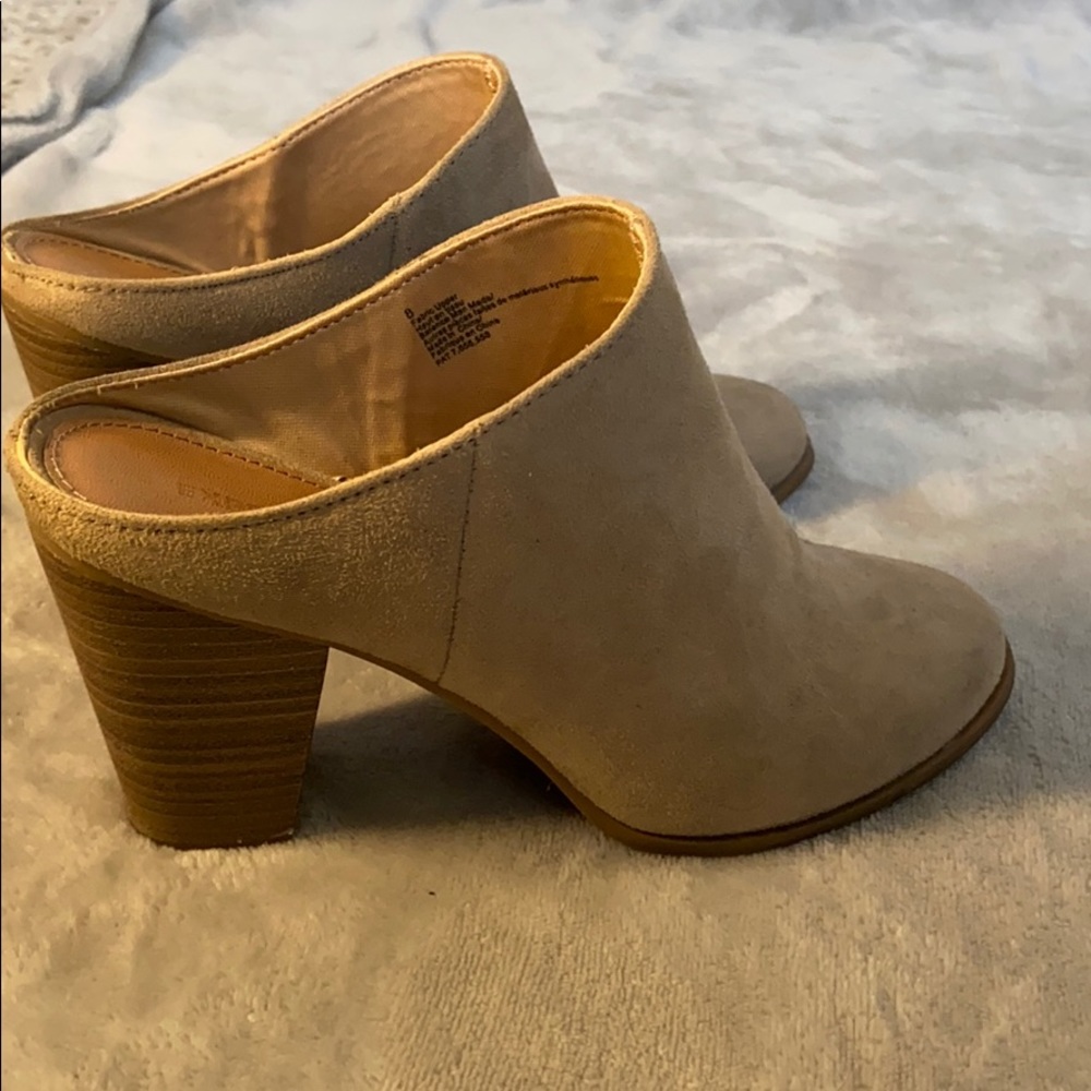 Express tan booties - Picture 7 of 7
